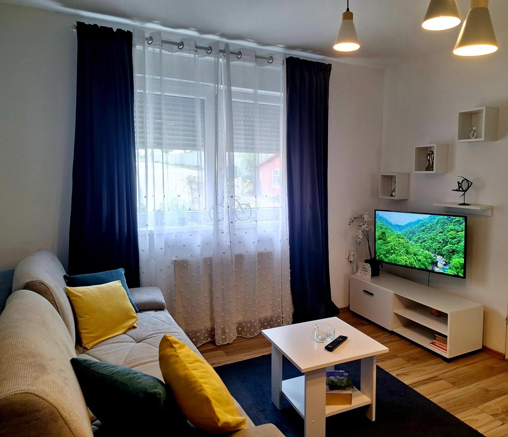 Gospic Riverside Apartment Екстериор снимка